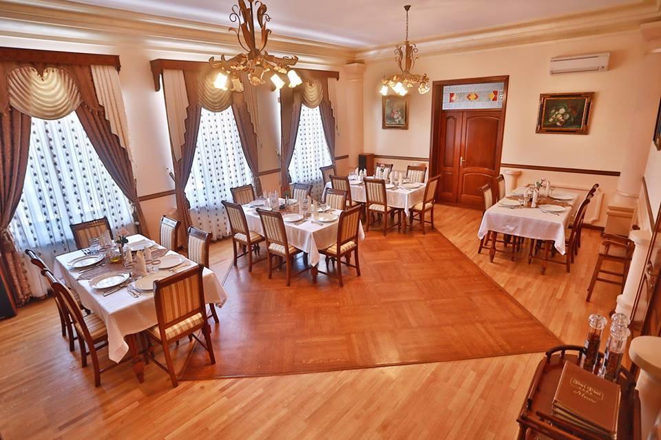 Pensiunea Trei Pini Seini Esterno foto